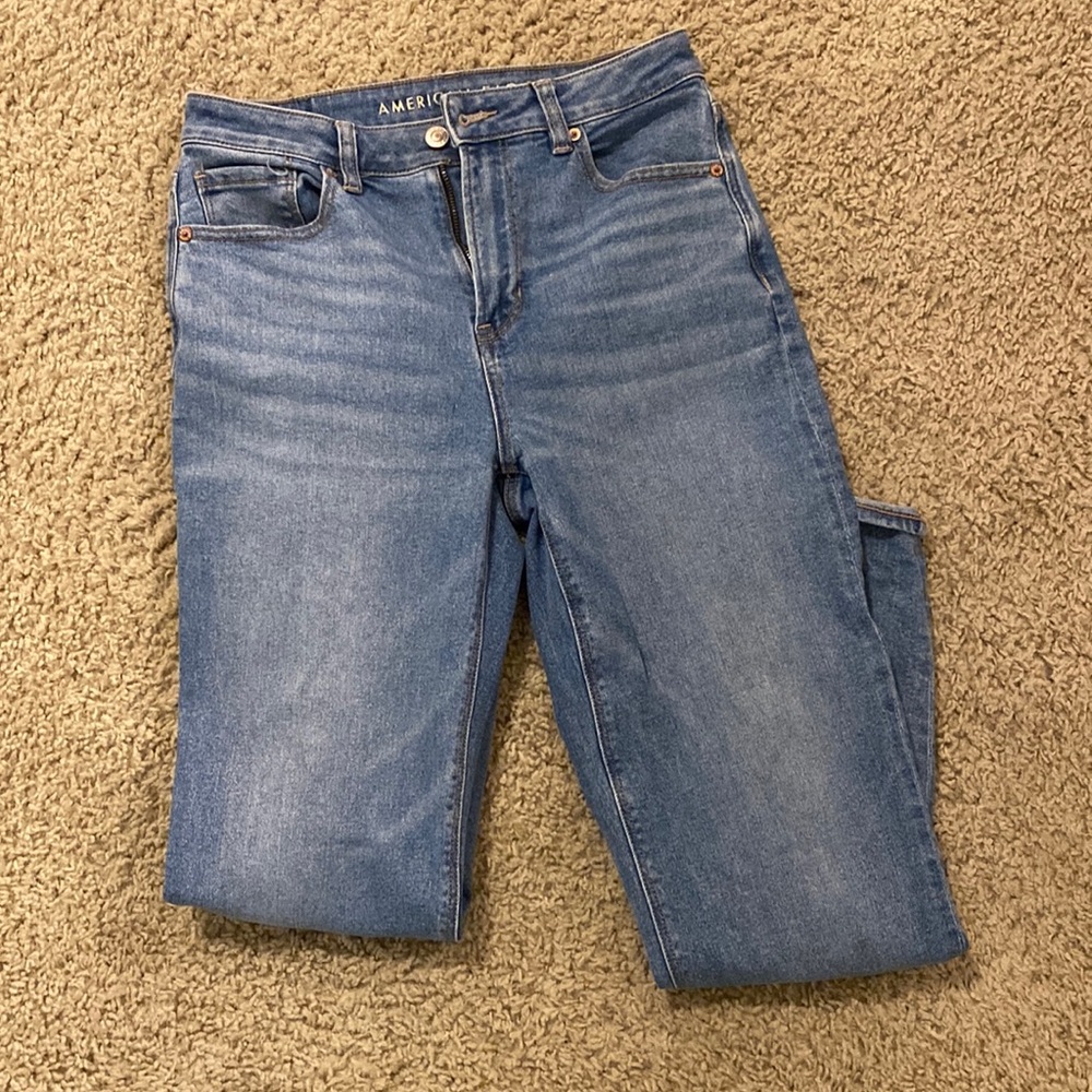 American eagle mom jeans